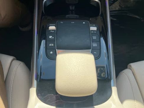 Certified 2023 Mercedes-Benz GLB 250 image 29