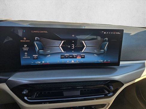 Used 2025 BMW 330i xDrive Sedan image 12