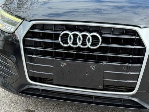 Used 2018 Audi Q3 2.0T Premium Plus w/ Premium Plus Package image 4