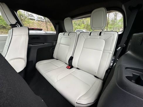 New 2026 Lincoln Aviator Black Label w/ Dynamic Handling Package AWD/4WD image 21