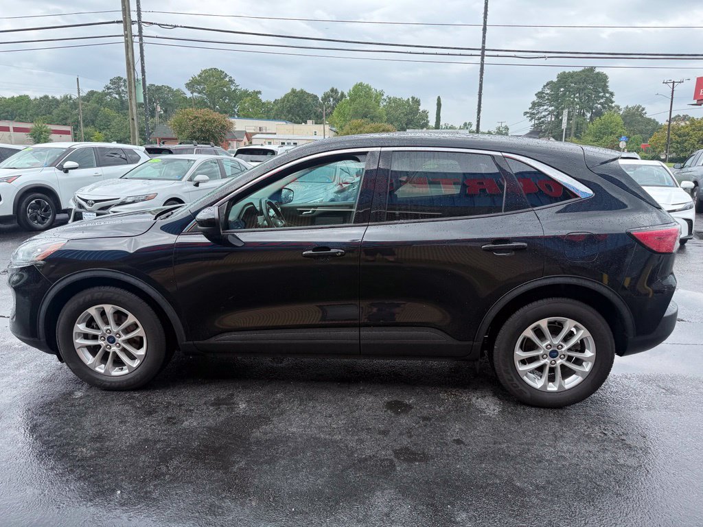 Used 2021 Ford Escape SE w/ Convenience Package FWD image 4