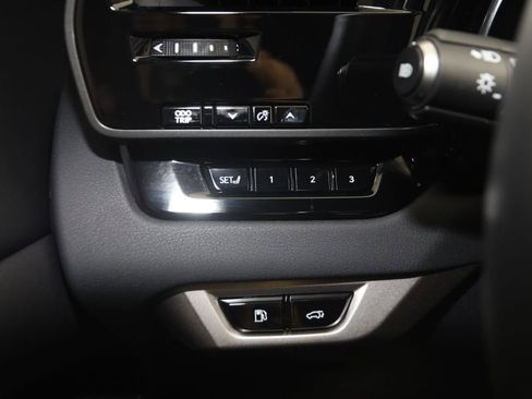 Used 2024 Lexus RX 350 Premium w/ Accessory Package (Z1) AWD/4WD image 32