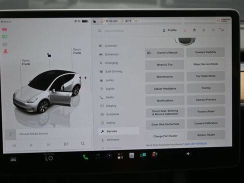 Used 2023 Tesla Model Y Long Range AWD/4WD image 30