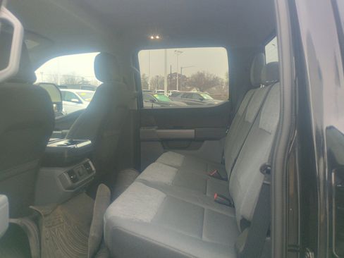 Certified 2022 Ford F150 XLT w/ Equipment Group 302A High image 18