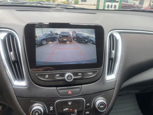 Used 2016 Chevrolet Malibu LT FWD image 22
