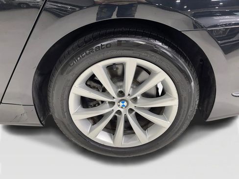 Used 2018 BMW 740i image 43