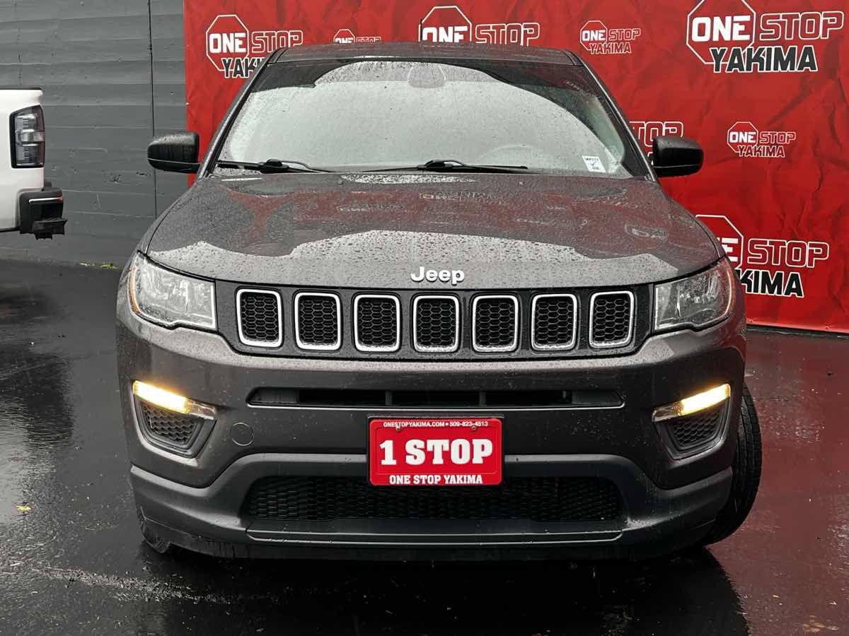 Used 2021 Jeep Compass Sport AWD/4WD image 2