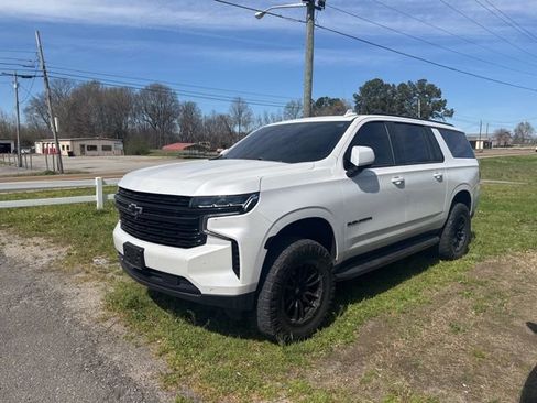 Used 2023 Chevrolet Suburban RST w/ Luxury Package image 1