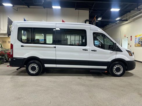 Used 2020 Ford Transit 150 Medium Roof image 9