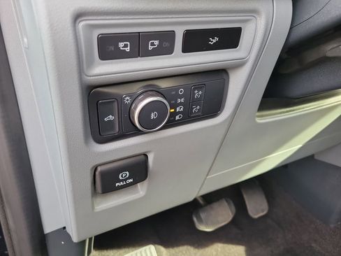 Used 2022 Ford F150 XLT w/ Equipment Group 302A High AWD/4WD image 21