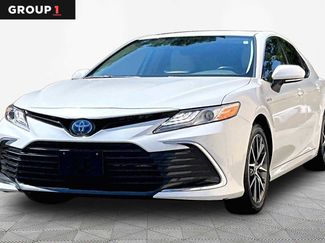 Used 2021 Toyota Camry XLE FWD video 1