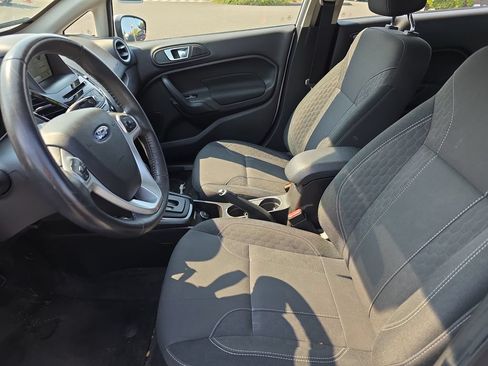 Used 2016 Ford Fiesta SE w/ Equipment Group 201A FWD image 11