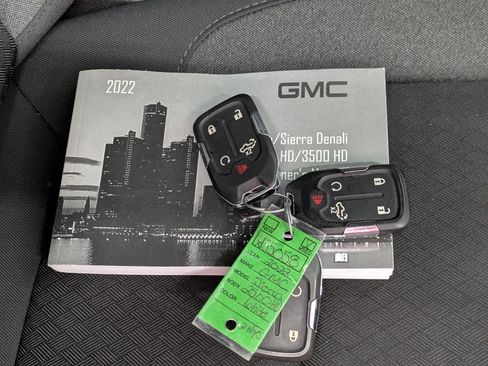 Used 2022 GMC Sierra 2500 SLE w/ SLE Convenience Package image 13