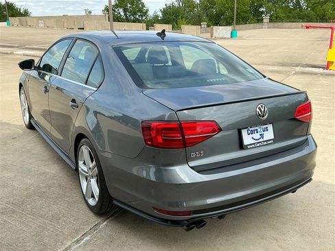 Used 2017 Volkswagen Jetta GLI FWD image 4