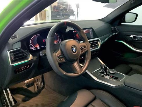 Used 2022 BMW 330i Sedan w/ M Sport Package RWD image 7