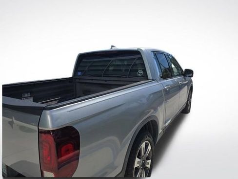 Used 2018 Honda Ridgeline RTL-T image 5