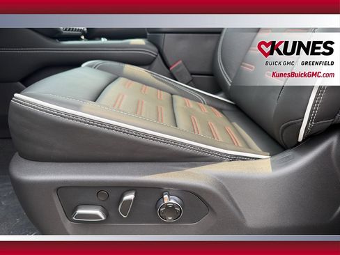 New 2026 GMC Yukon XL AT4 Ultimate w/ LPO, Floor Liner Package AWD/4WD image 22