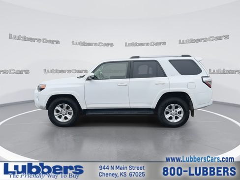 Used 2024 Toyota 4Runner SR5 Premium image 5