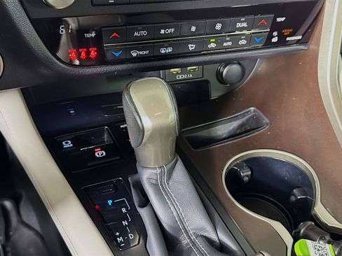 Used 2022 Lexus RX 350 FWD w/ Premium Package image 25