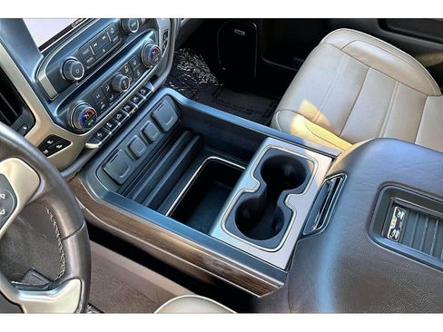 Used 2018 GMC Sierra 1500 Denali image 18