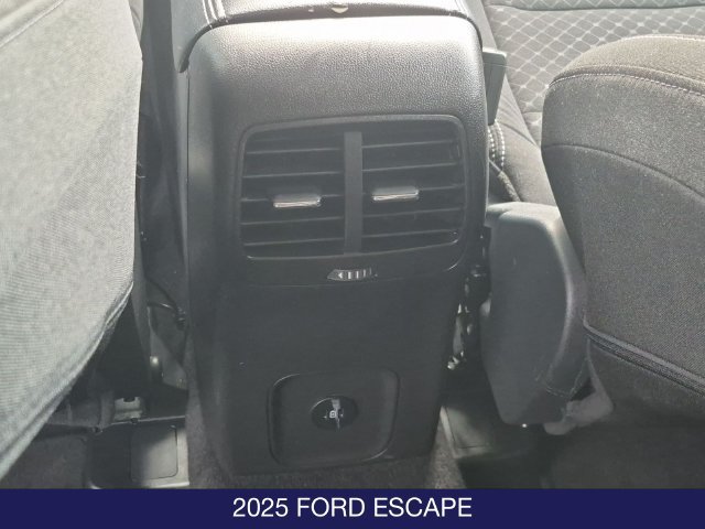 Used 2025 Ford Escape Active FWD image 17