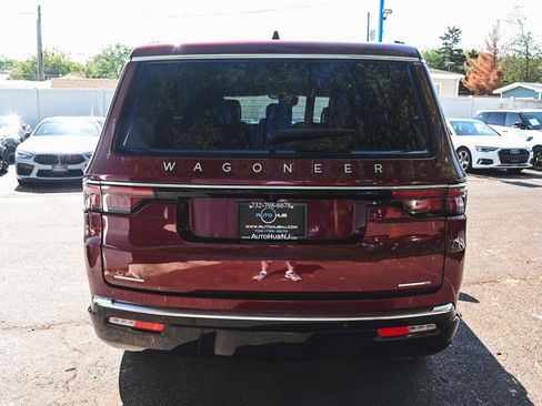 Used 2022 Jeep Wagoneer Series III image 5