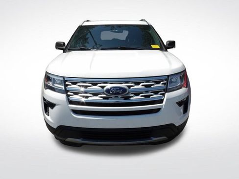 Used 2019 Ford Explorer XLT w/ Equipment Group 201A FWD image 4