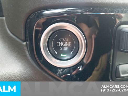 Used 2025 GMC Sierra 1500 SLT RWD image 28