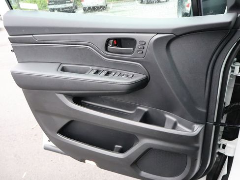 Certified 2026 Honda Odyssey EX-L image 30