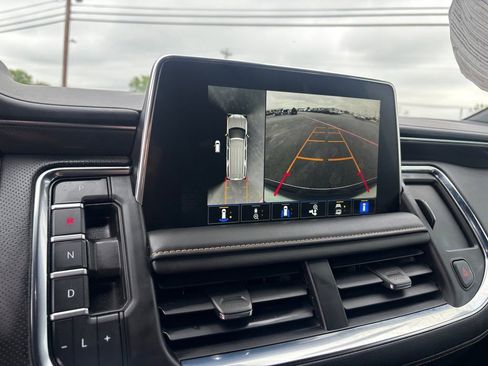 Used 2023 GMC Yukon XL AT4 AWD/4WD image 19