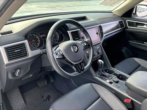 Used 2019 Volkswagen Atlas SE w/ Towing Package AWD/4WD image 13