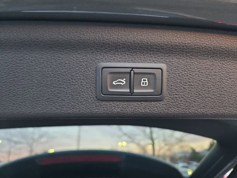 Used 2022 Audi Q3 2.0T Premium Plus w/ Premium Plus Package image 7