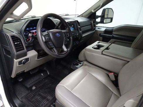 Used 2019 Ford F250 XL w/ Power Equipment Group RWD image 18
