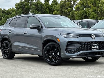 New 2026 Volkswagen Tiguan SE R-Line