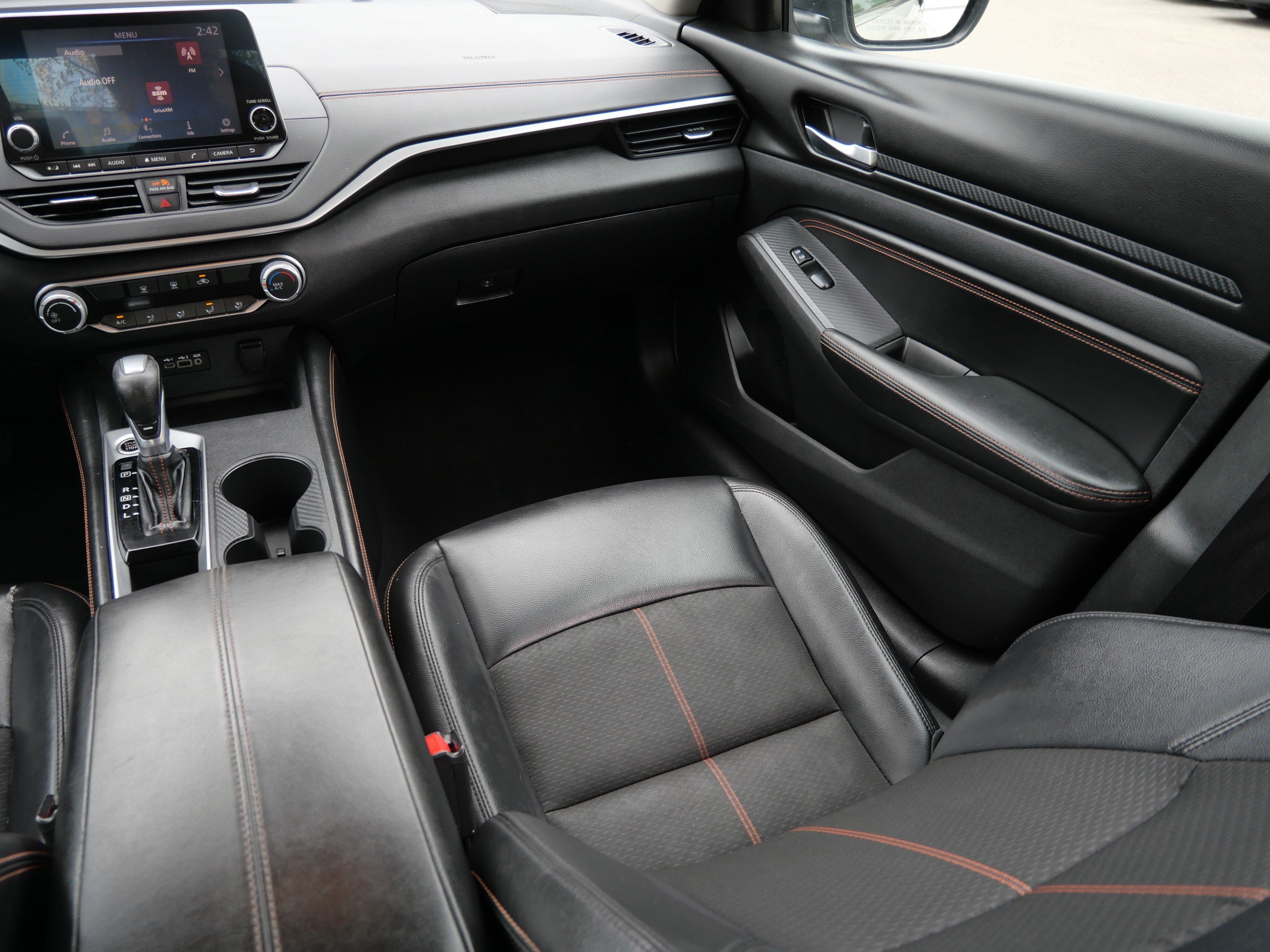Used 2020 Nissan Altima 2.5 SR FWD image 11