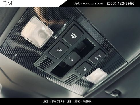 Used 2025 Volkswagen Jetta GLI Autobahn FWD image 38