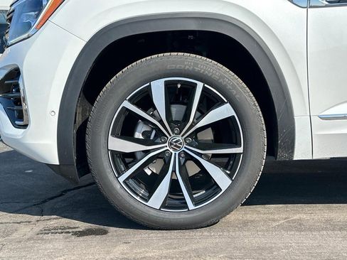 New 2026 Volkswagen Atlas Cross Sport SEL Premium R-Line image 6