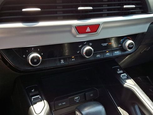 Used 2021 Kia Telluride S FWD image 18
