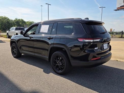 Used 2025 Jeep Grand Cherokee L Altitude AWD/4WD image 9