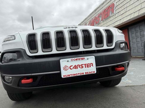 Used 2018 Jeep Cherokee Trailhawk image 35