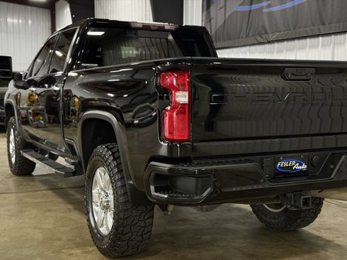 Used 2021 Chevrolet Silverado 2500 LTZ w/ Z71 Chrome Sport Edition AWD/4WD image 39