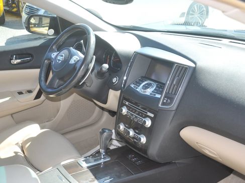 Used 2014 Nissan Maxima 3.5 SV w/ Premium Package image 17