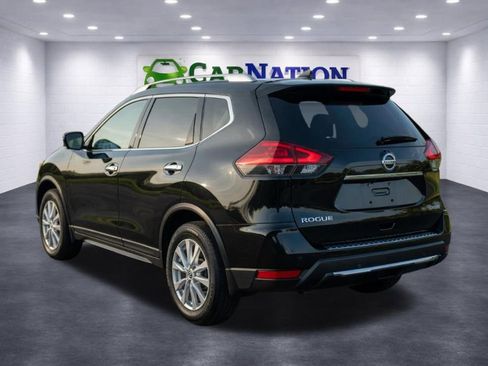Used 2018 Nissan Rogue SV AWD/4WD image 2