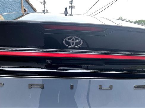 Certified 2024 Toyota Prius XLE FWD image 31