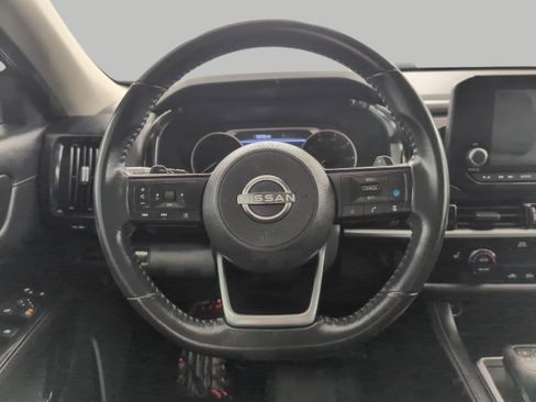 Used 2022 Nissan Pathfinder SV AWD/4WD image 5