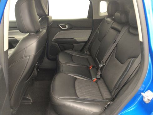 Used 2022 Jeep Compass Latitude w/ Convenience Group image 18