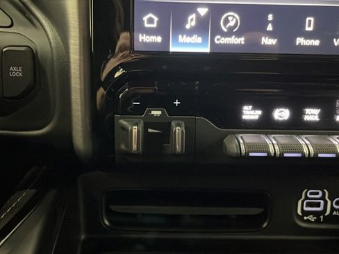 Used 2023 RAM 2500 Rebel w/ Level 2 Equipment Group AWD/4WD image 41