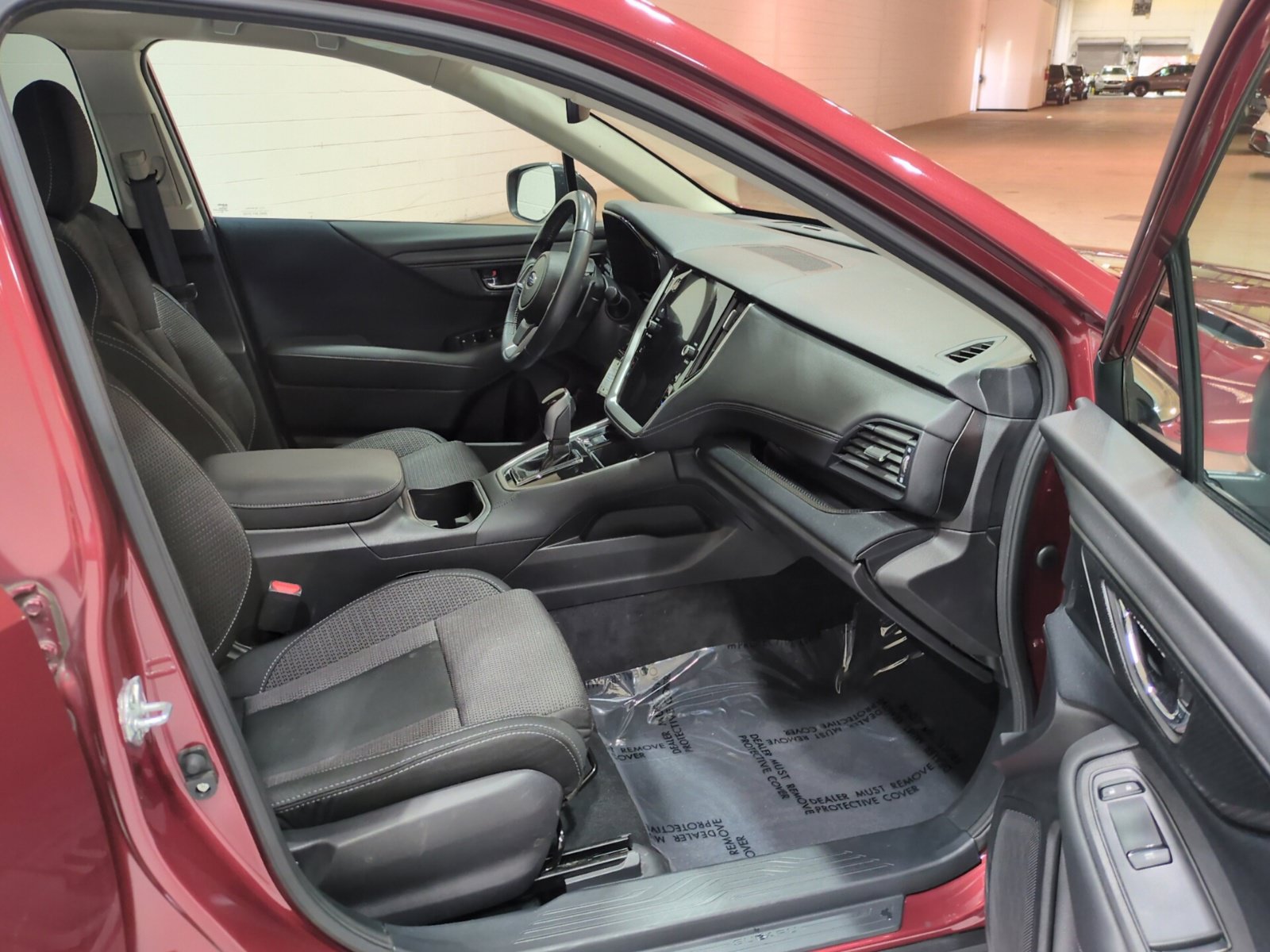 Certified 2025 Subaru Outback Premium AWD/4WD image 9