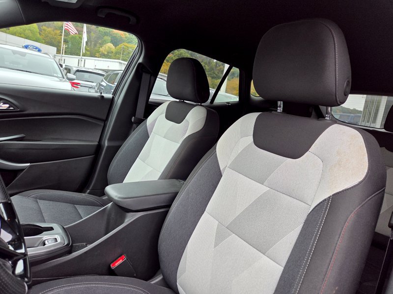 Used 2024 Chevrolet Trax RS w/ Driver Confidence Package FWD image 9