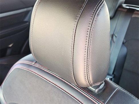 Used 2019 Ford Explorer XLT w/ Equipment Group 202A image 15